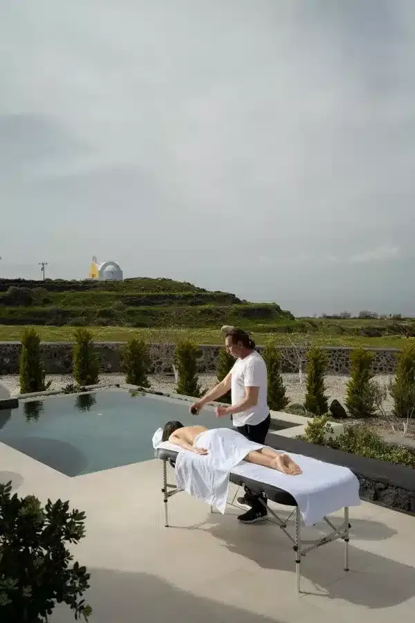 Les 7 meilleurs hôtels de Luxe d’Oia, à Santorin en 2025