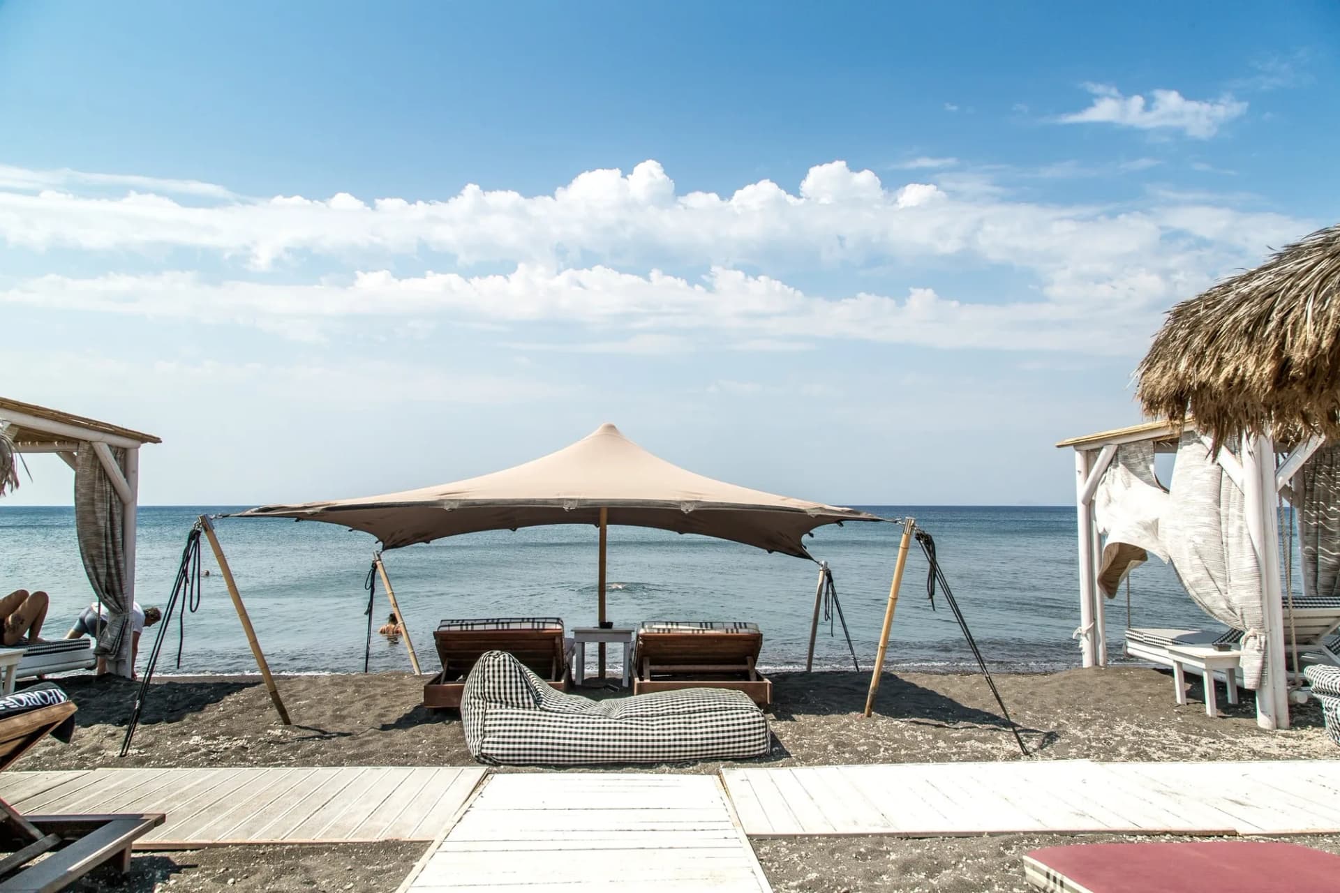 Les 10 Meilleurs bars de Santorin pour boire un verre