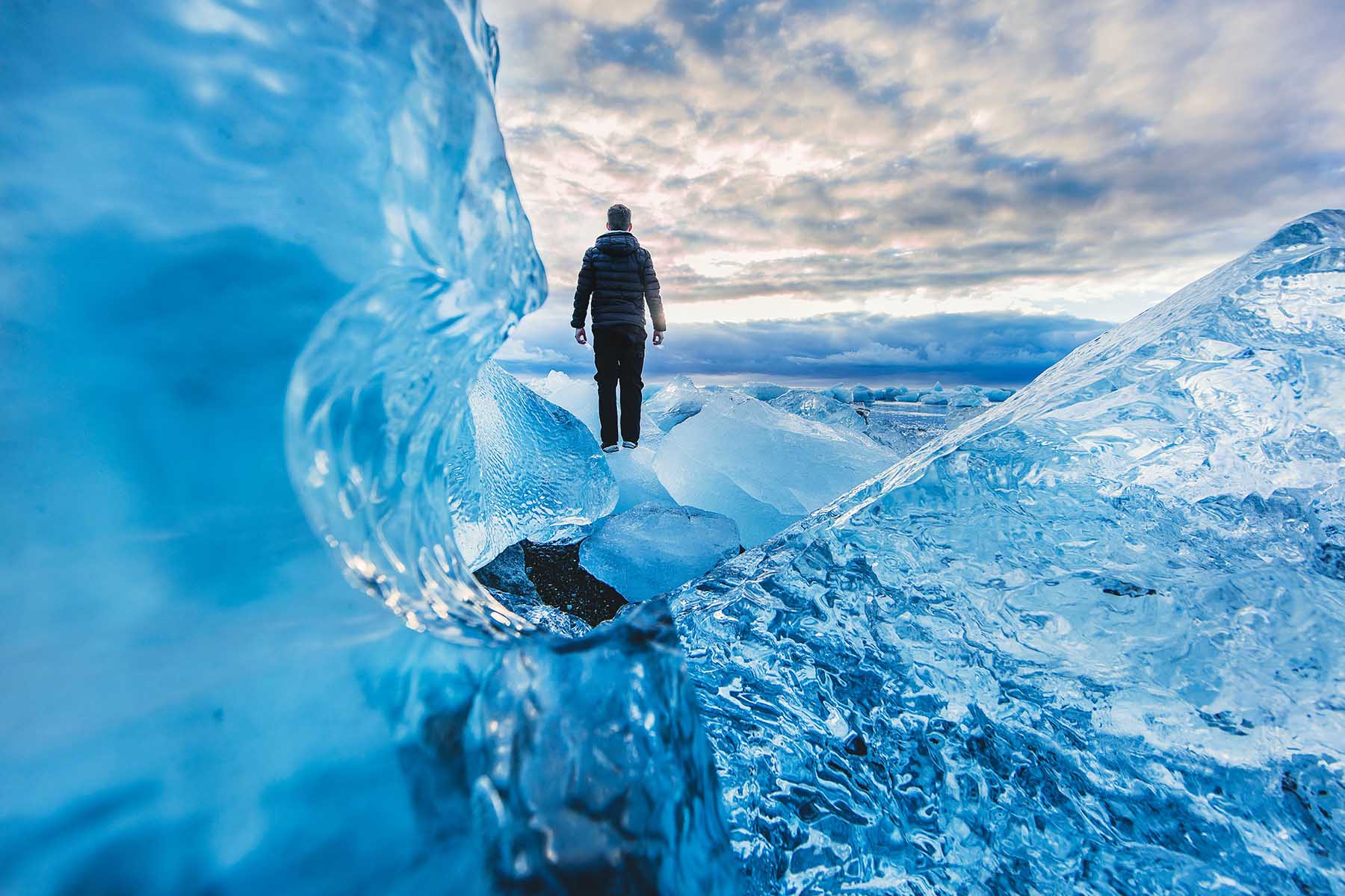 Conseils pour un voyage solo en sécurité dans la nature