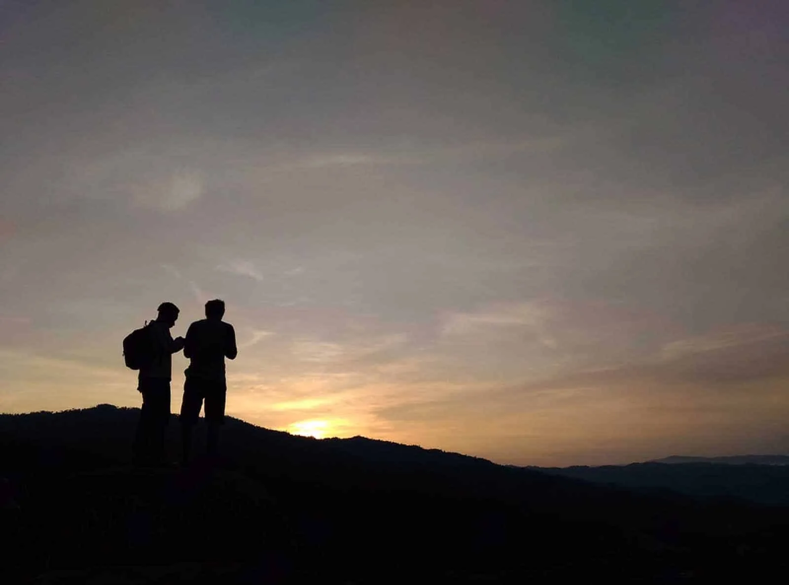 Le guide ultime de la photographie de voyage en solo : trucs, astuces et techniques !