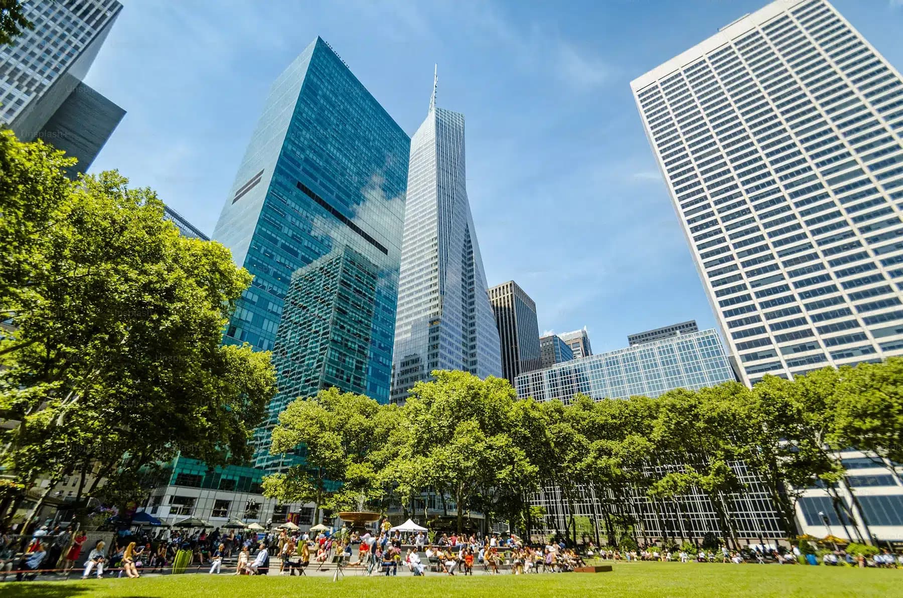 Découvrir Bryant Park : un parc emblématique de New York — États-Unis, guide de voyage Âme Bohème