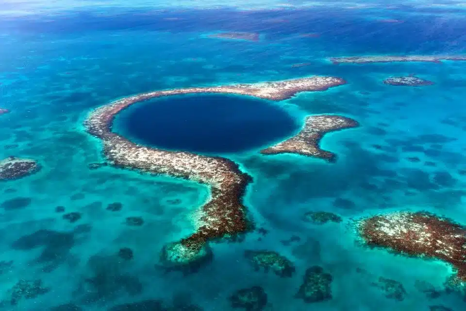 L'incroyable trou bleu du Belize