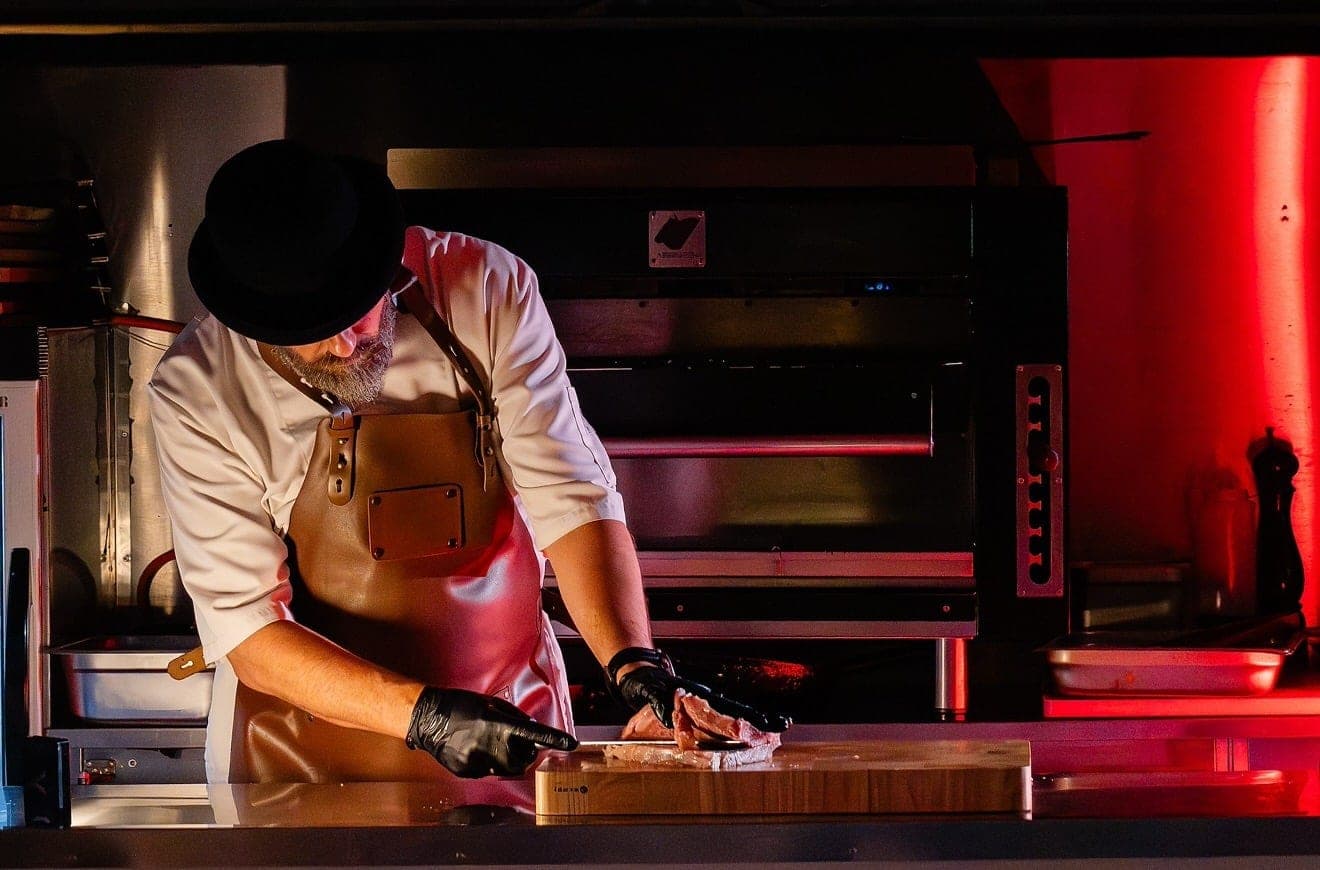 Les 6 Meilleurs Beach Clubs de Santorin