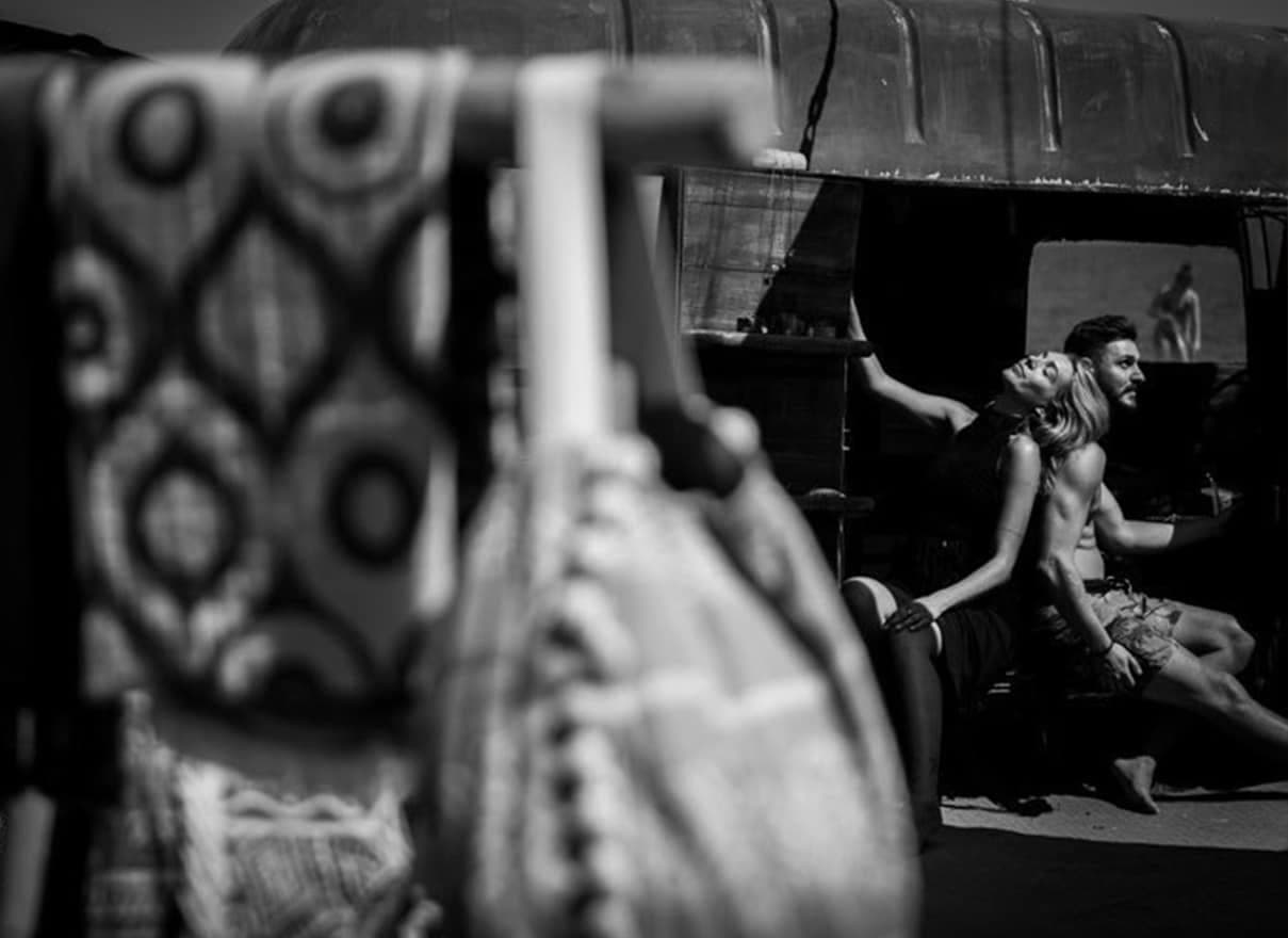 Les 6 Meilleurs Beach Clubs de Santorin