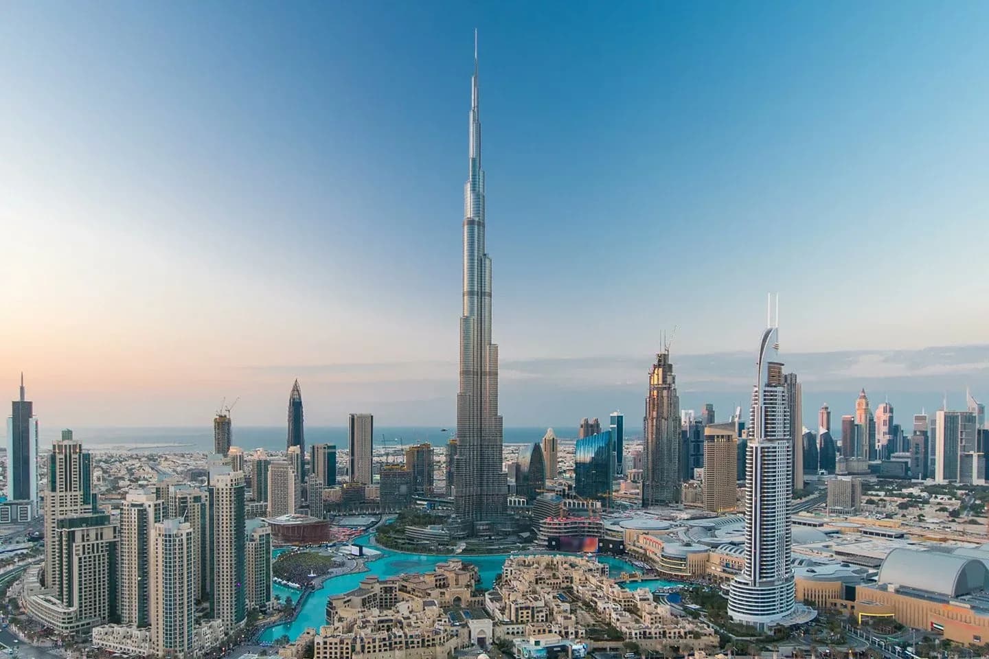 Burj Khalifa, Dubaï : Le Géant du Désert