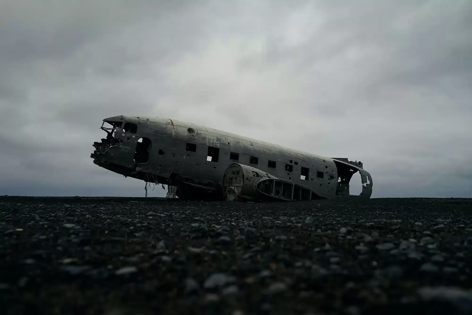 Visiter l’épave d’avion de Solheimasandur — Islande, guide de voyage Âme Bohème