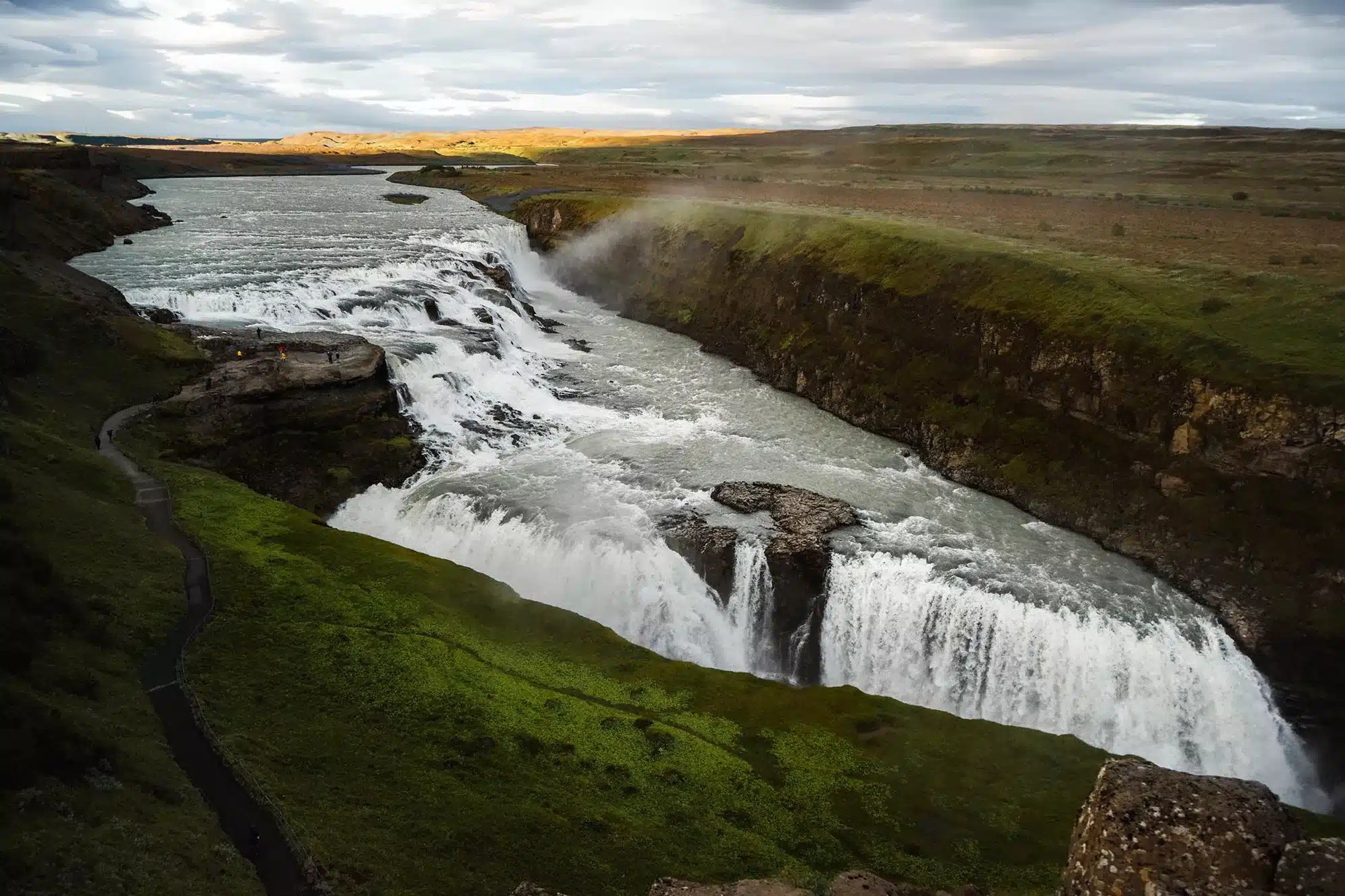 Gullfoss : La cascade d’or la plus impressionnante d’Islande – Le guide ultime — Islande, guide de voyage Âme Bohème