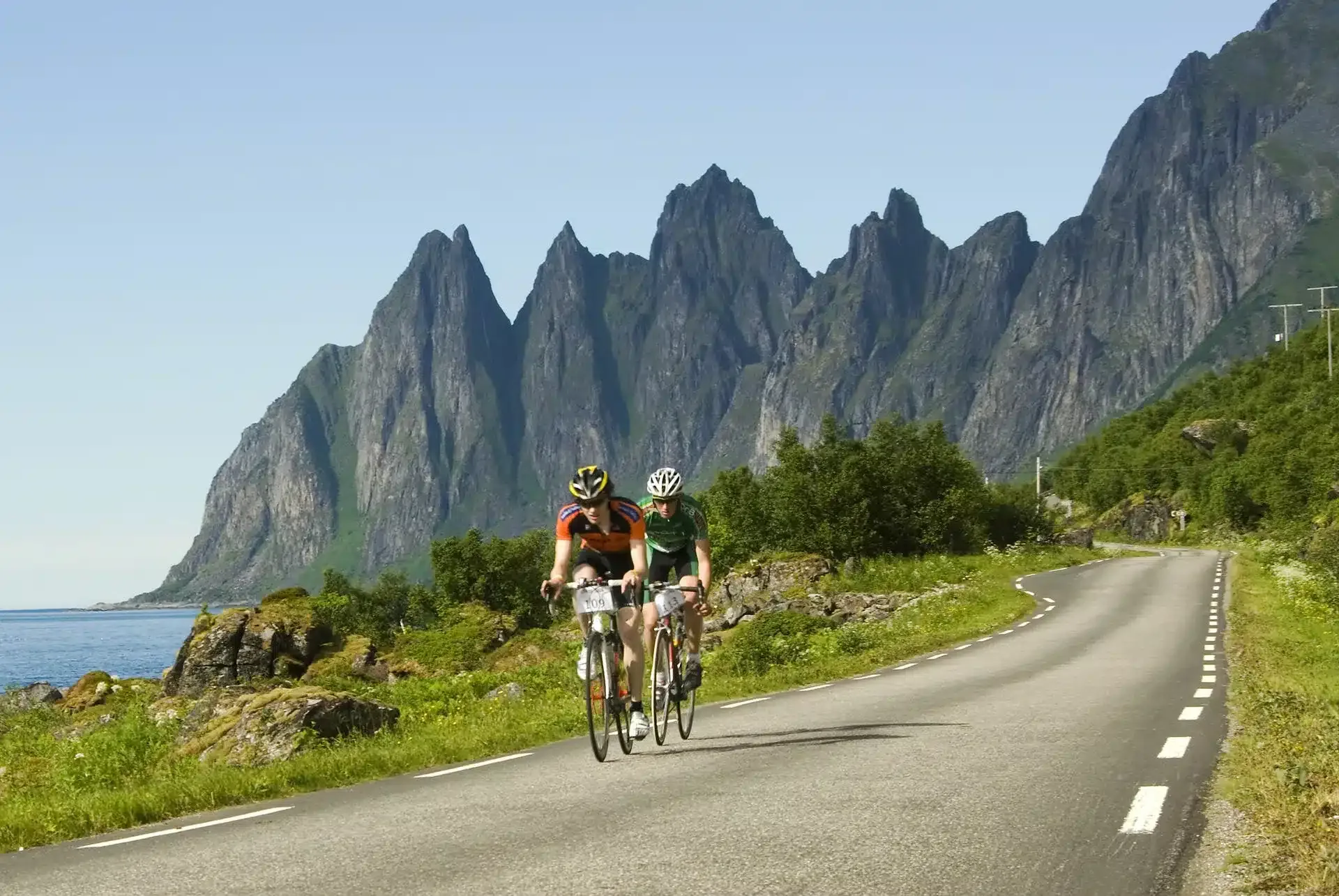 La Route Scénique de Senja : Une Odyssée Norvégienne Époustouflante