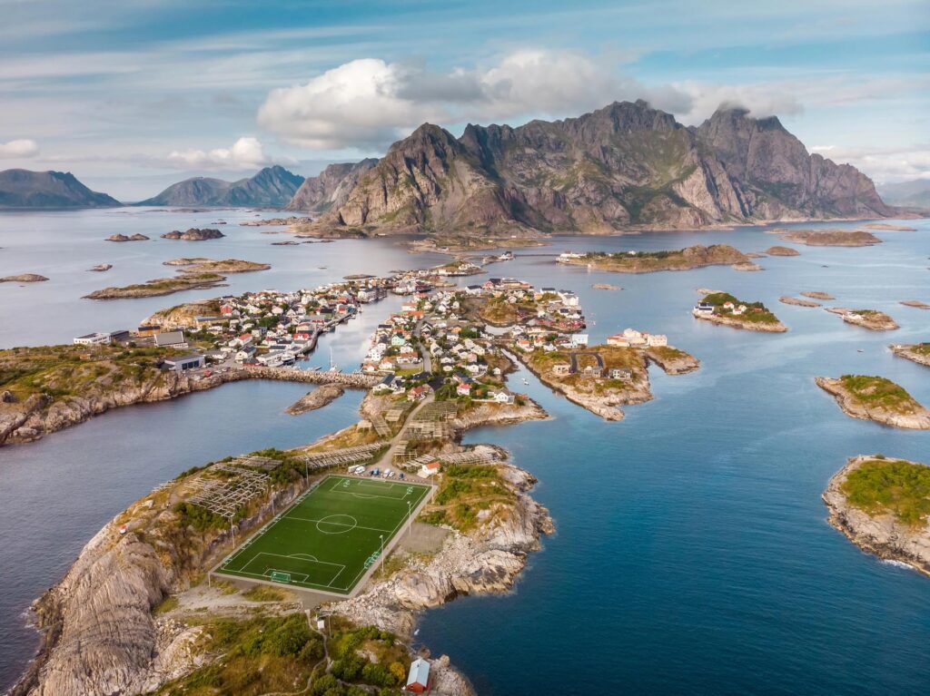 Regardez un match de foot dans le célèbre terrain de foot