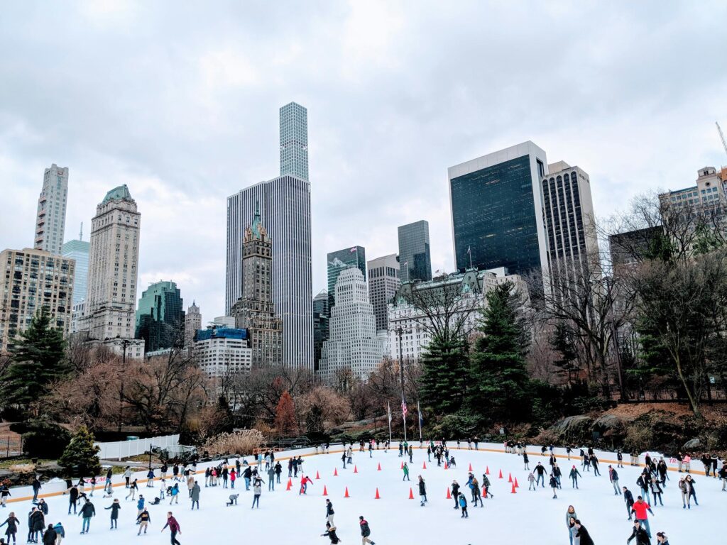 La patinoire de Central Park, ouverte en hiver pour tout le monde