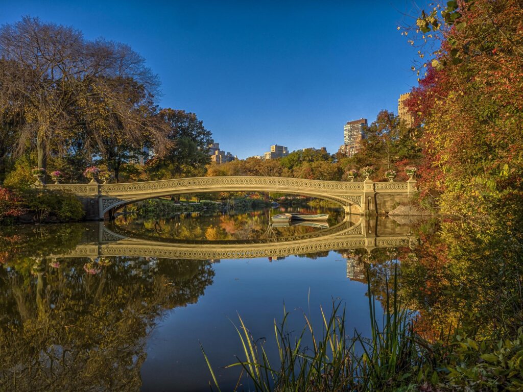 Bow Bridge, sans conteste le pont le plus connu du parc !