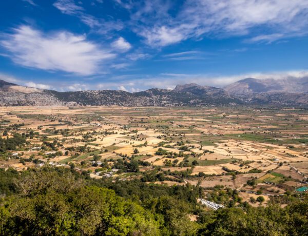 Explorez le plateau de Lassithi, en Crète