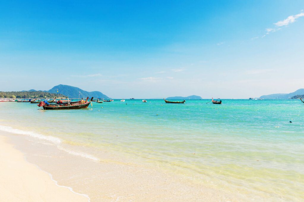 Une plage très charmante de Phuket