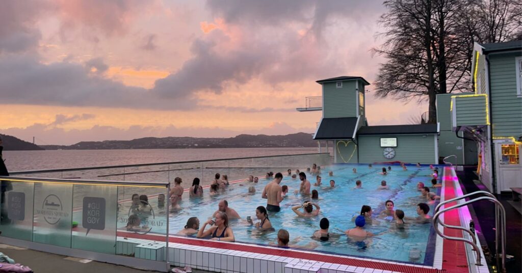 Se baigner à Nordnes Sjobad à Bergen