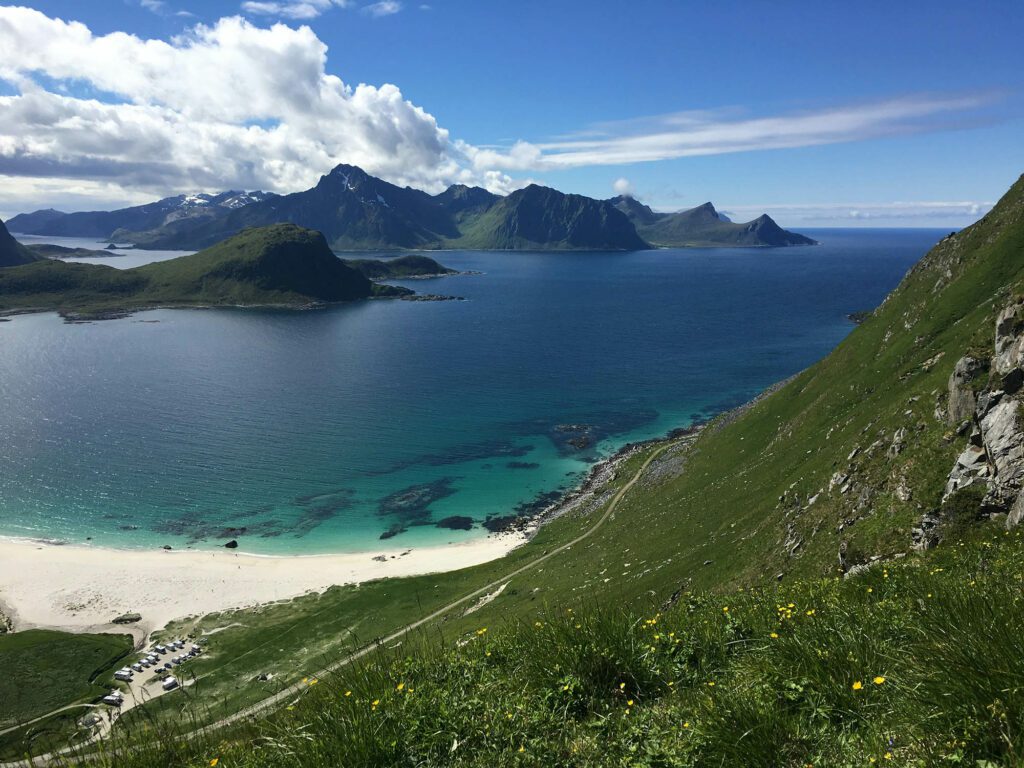 Take advantage of a car to really discover Lofoten