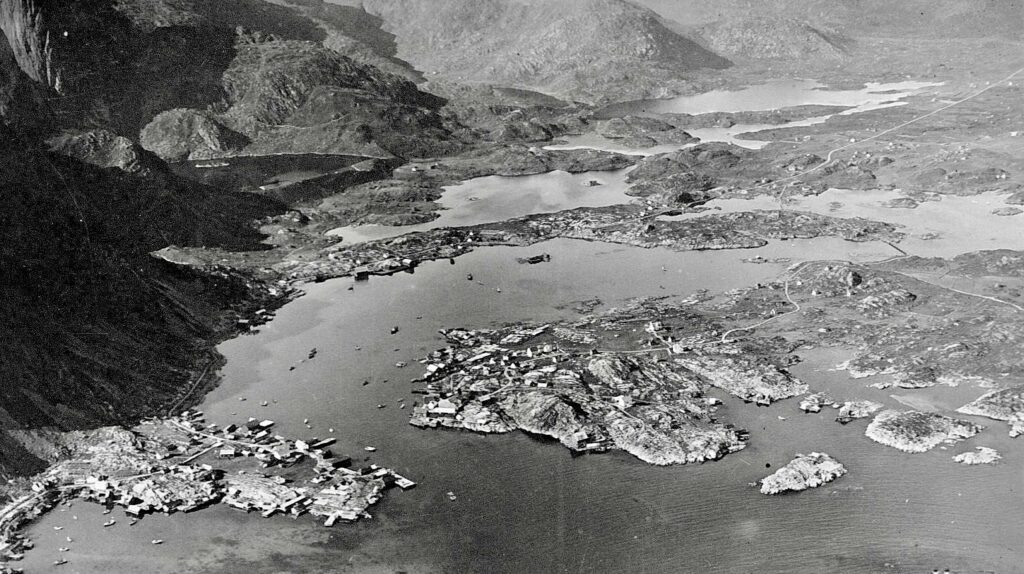 Une vue du ciel historique du village de Reine