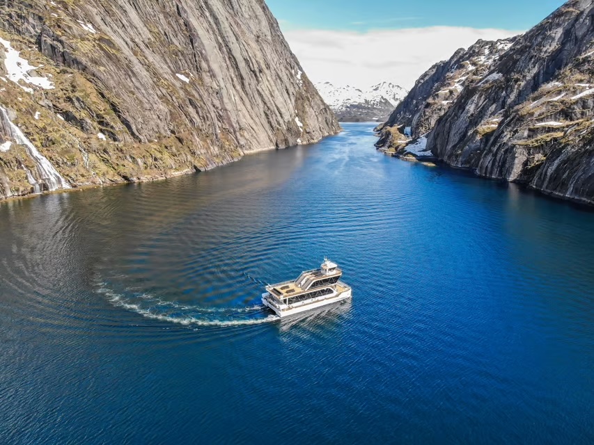 Pourquoi choisir la croisière silencieuse de Brim Explorer