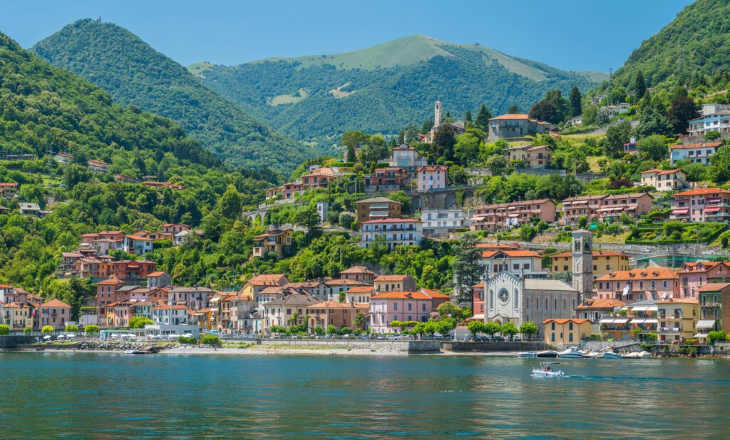 Explorez le village d'Argegno, sur les rives du Lac de Côme